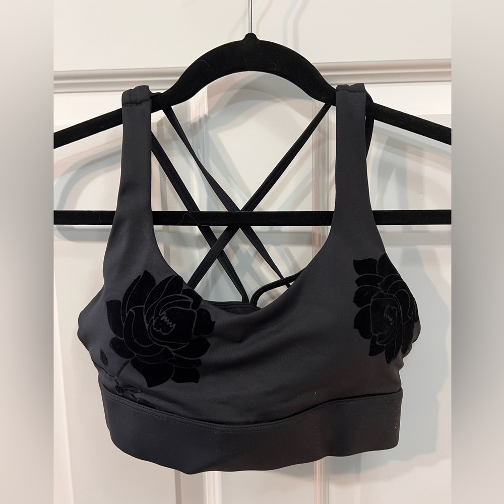 Black Velvet Floral Light n Tight Strappy Bra
